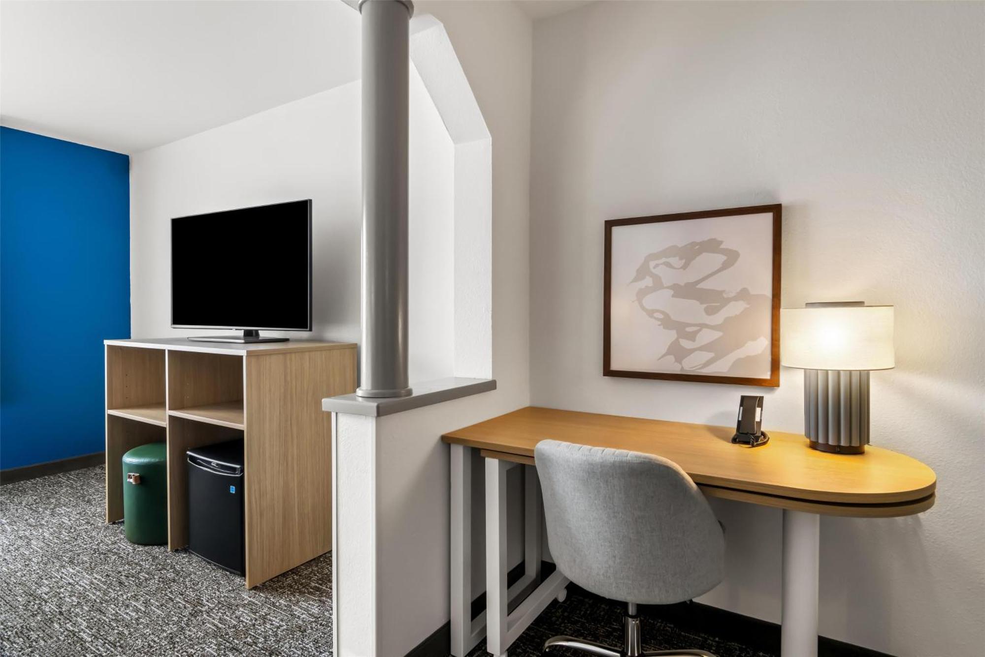 Inn & Suites Меррилвилл Экстерьер фото